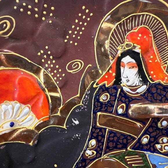 Vintage Satsuma Immortals Plate Japan Hand Painted Nappy Dish Majolica Style - Picture 4 of 7